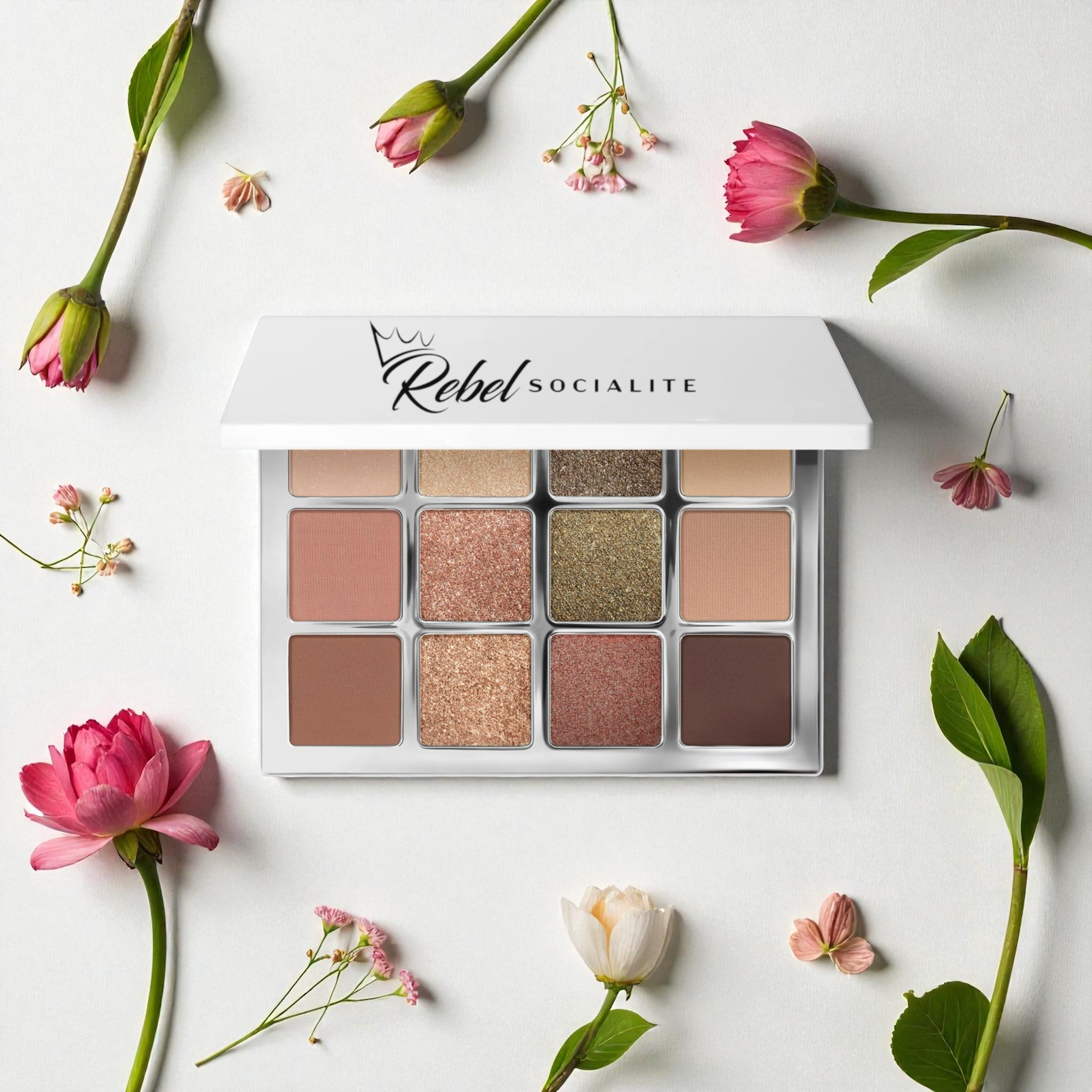 EYECONIC™ 12-PANEL EYESHADOW PALETTE