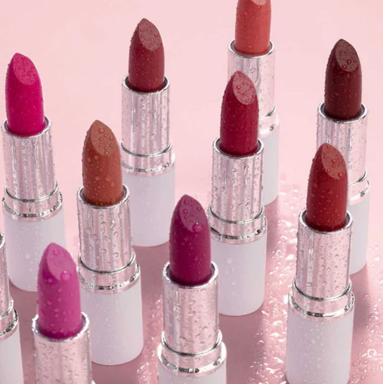 SOCIALITEPLUSH™ SATIN LIPSTICK